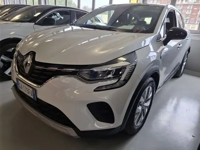 Renault Captur view 21