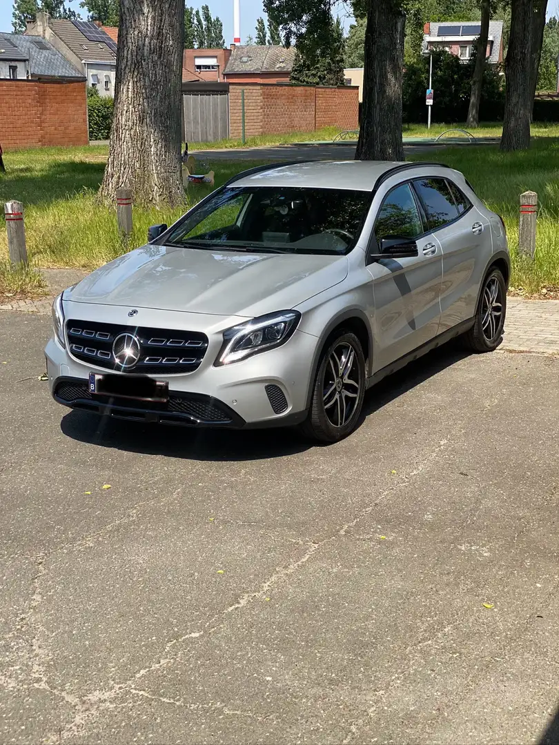 Mercedes-Benz GLA 180 - 2
