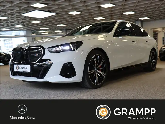BMW i5 M60 xDrive AHK/B&W/M-Pro/Travel/Innovation
