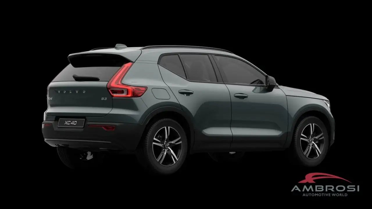 Volvo XC40 2026