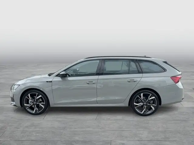 Skoda Octavia view 3