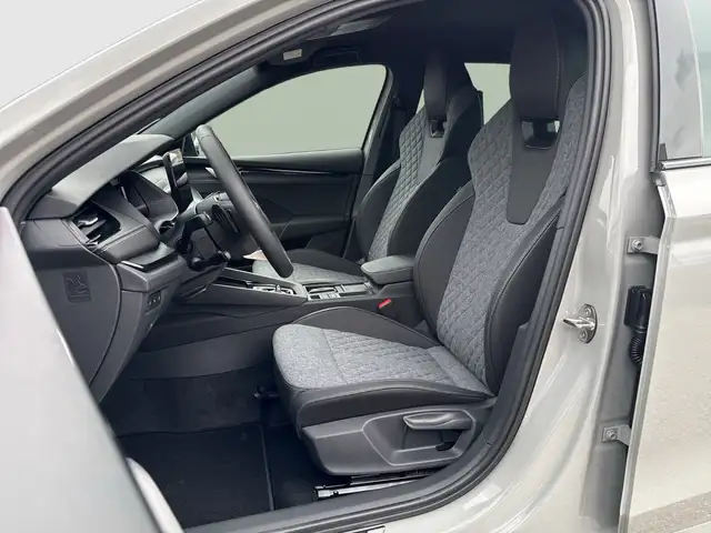 Skoda Octavia view 8