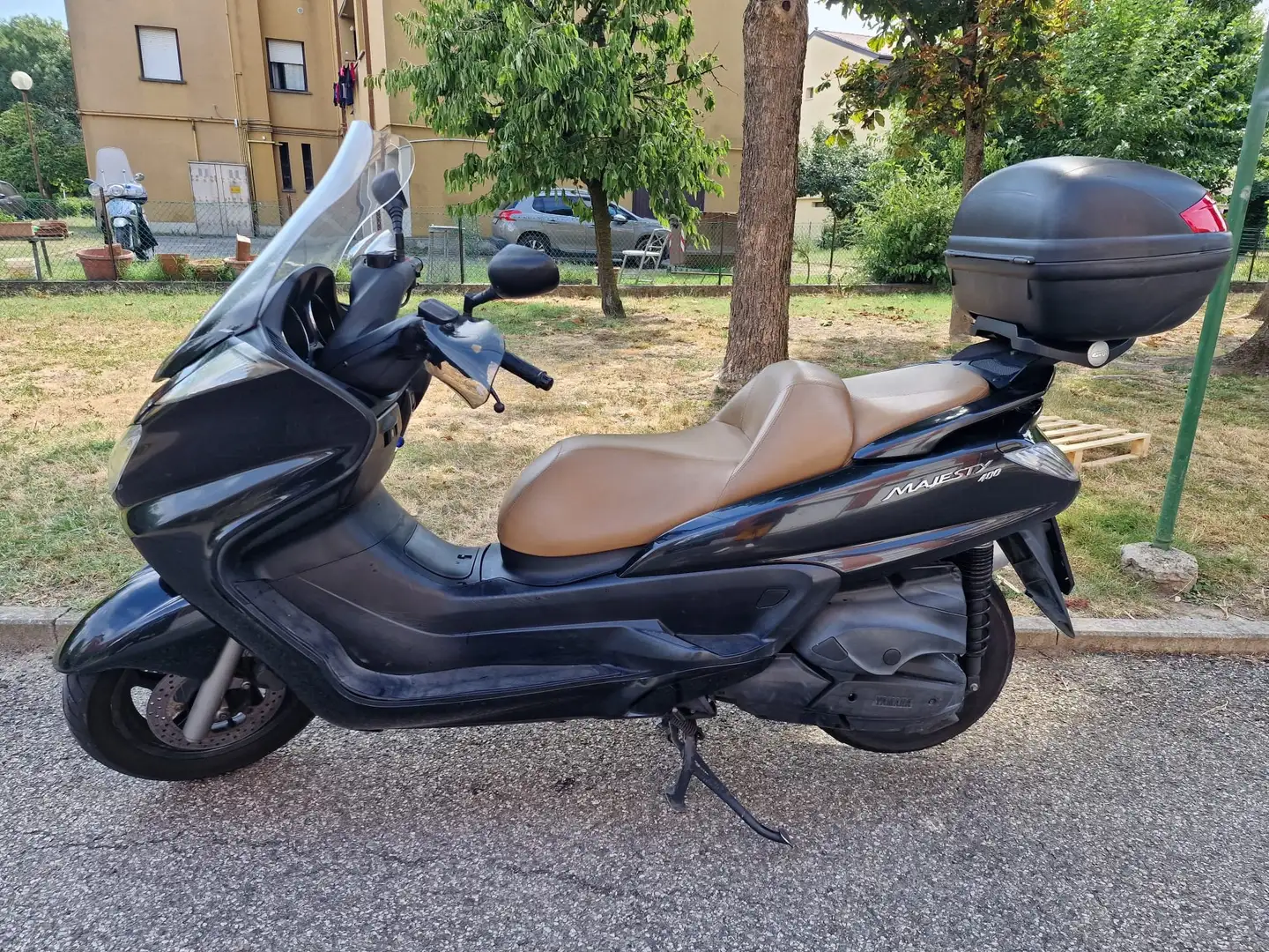 Yamaha Majesty 400 Noir - 1