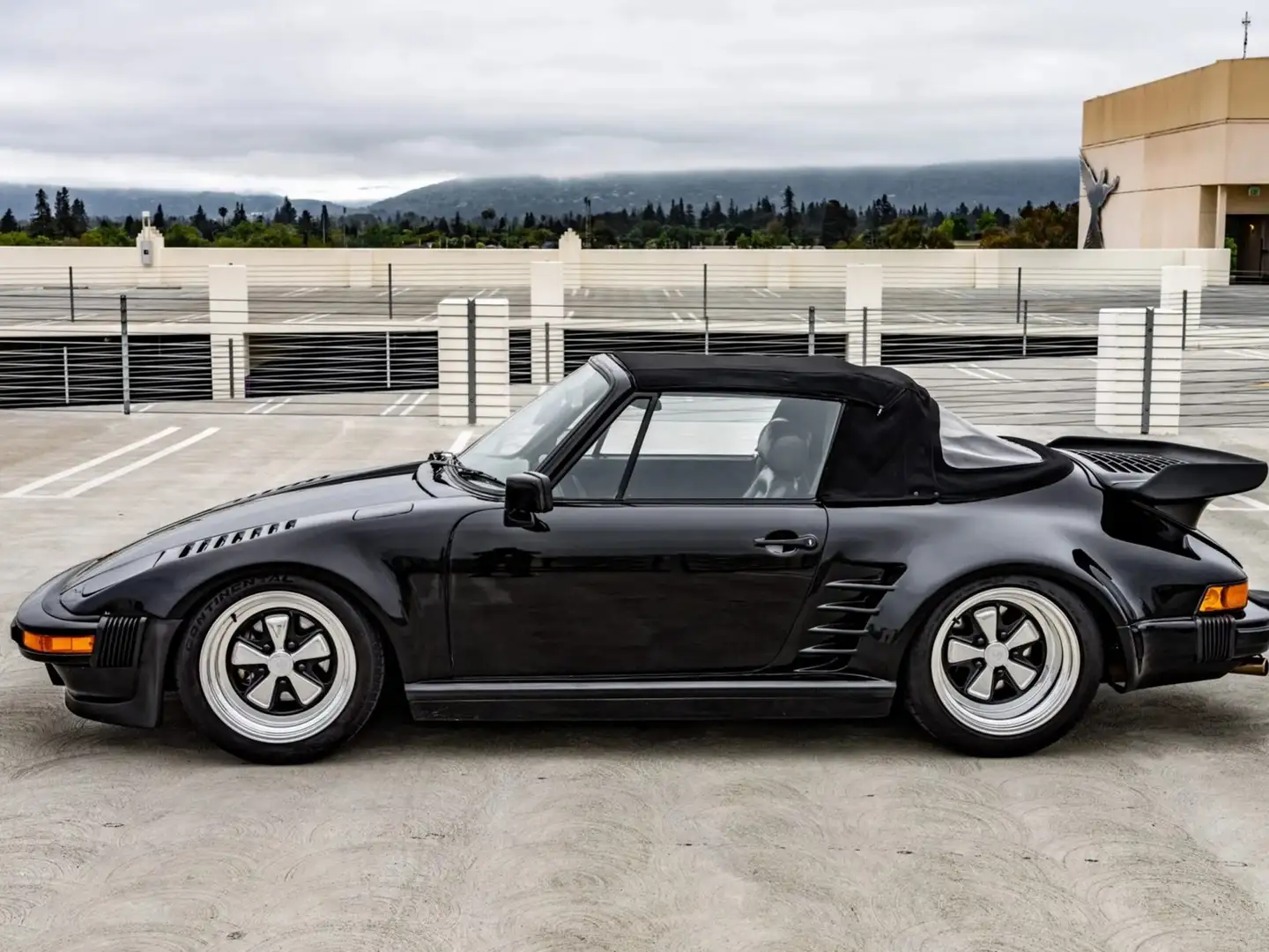 Porsche 911 Targa converti à Slant-Nose Fekete - 2