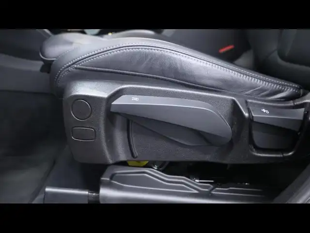 BMW X4 view 24