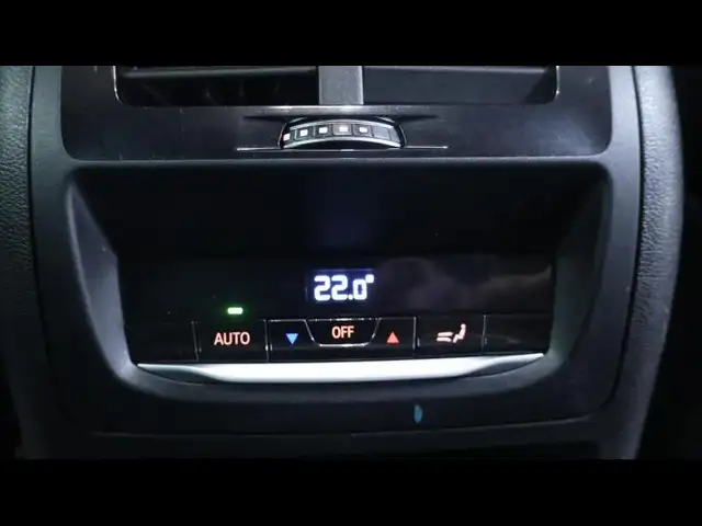 BMW X4 view 25