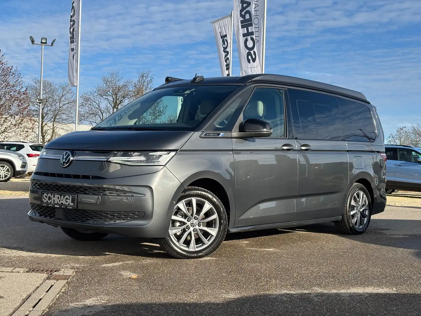 Volkswagen T7 California 2.0 TDI DSG OCEAN+SOFORT+AHK+KAM Grijs - 2