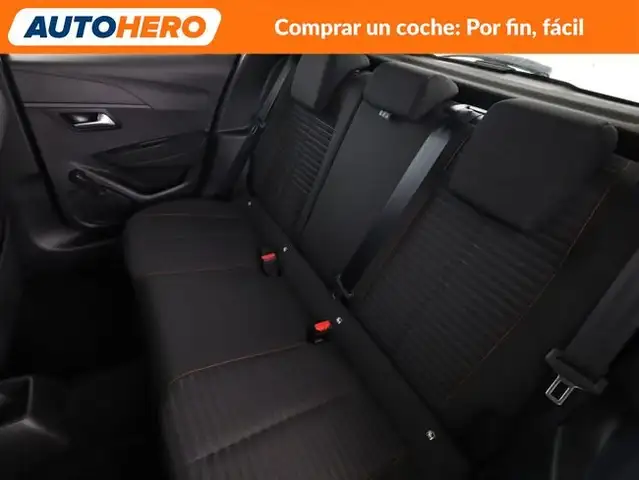 Peugeot 208 view 15