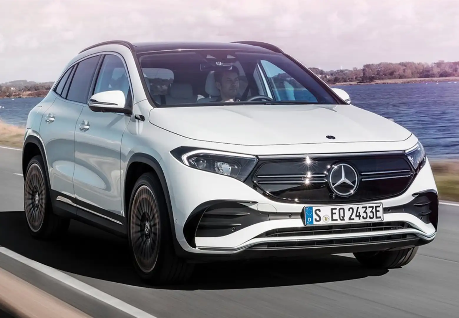 Mercedes-Benz EQA 300 4matic Plateado - 1