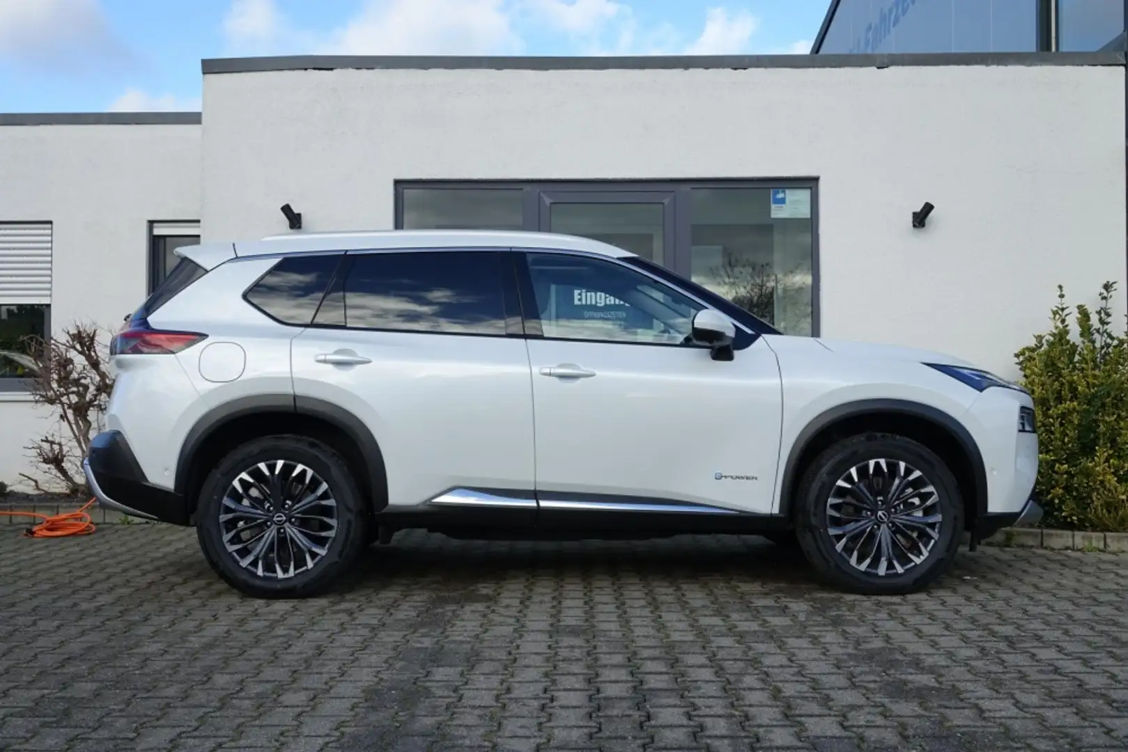 Nissan X-Trail TEKNA+ plus e-POWER e-4ORCE 5Sitz SOFORT! Alb - 2