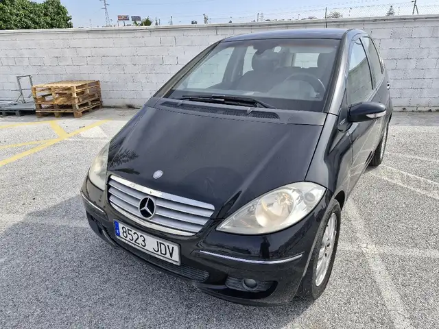 Mercedes-Benz A 200