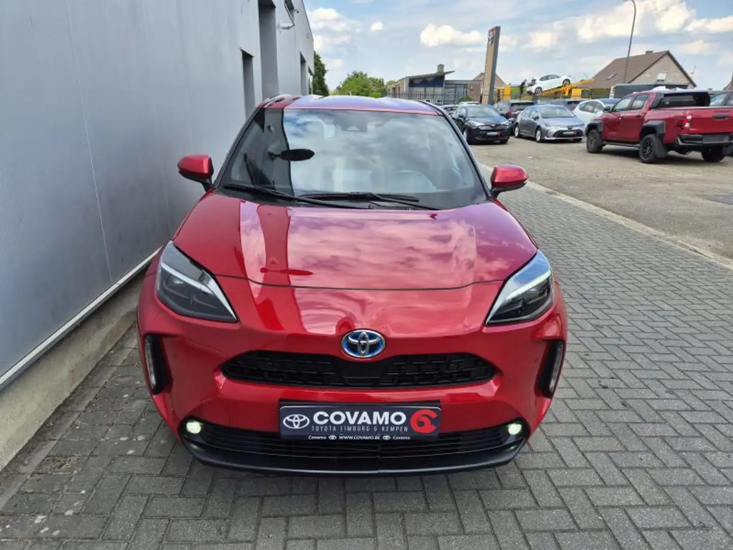 Toyota Yaris Cross Dynamic Plus Rood - 2