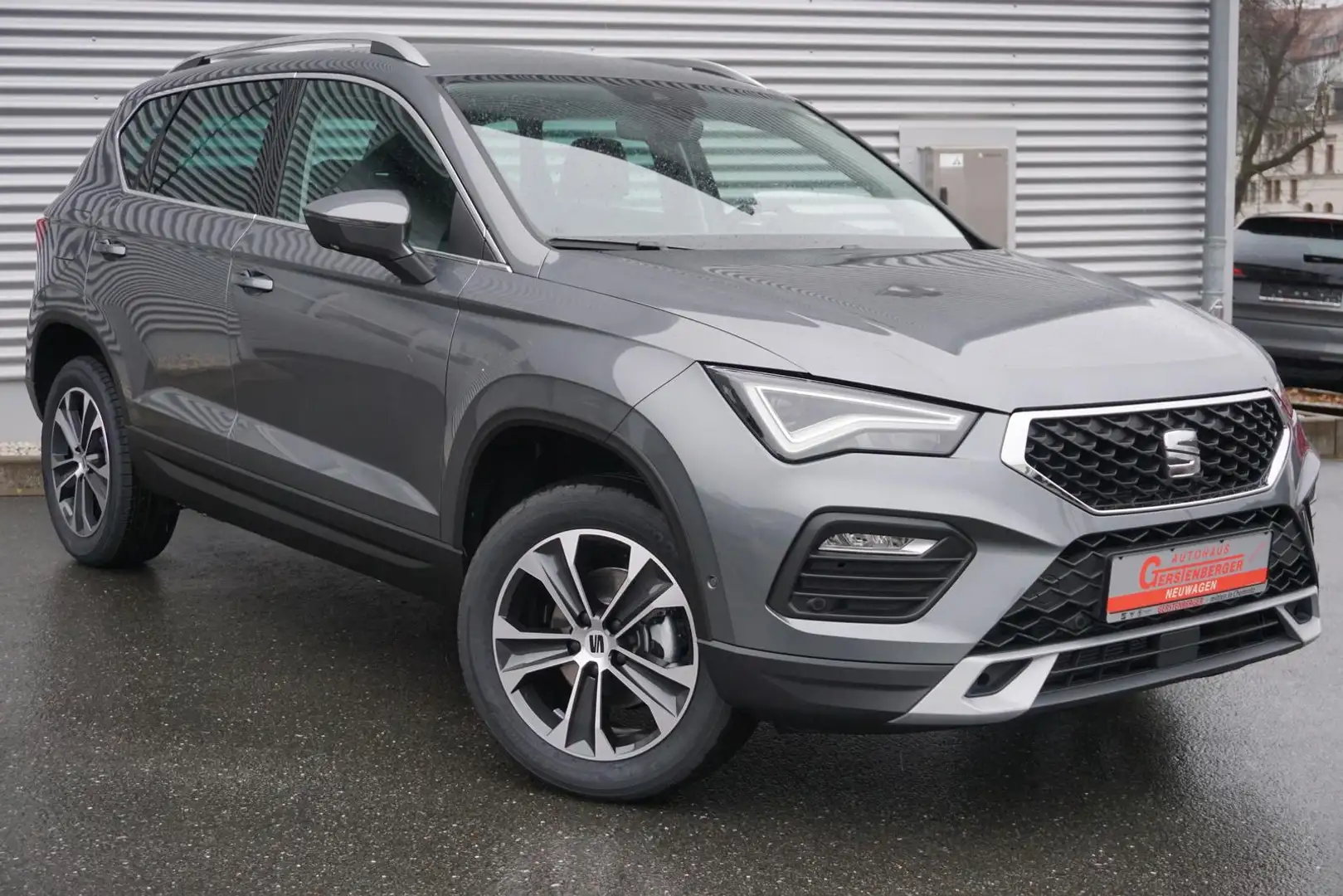 SEAT Ateca Style Edition 1.5 TSI DSG LED/NAVI/KAMERA Grau - 2