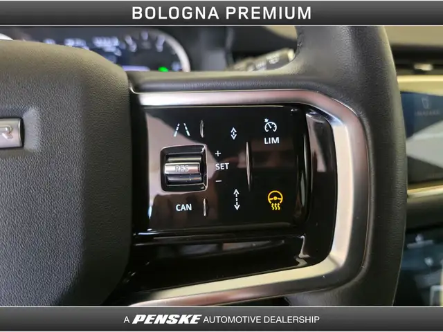 Land Rover Range Rover Evoque view 12
