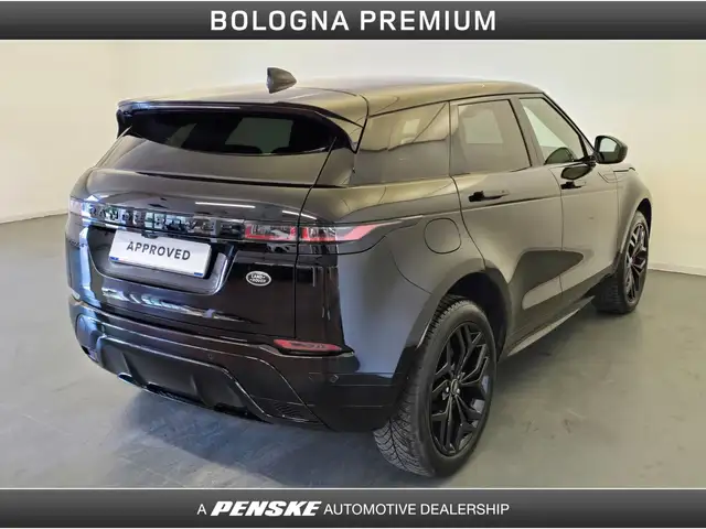 Land Rover Range Rover Evoque view 2