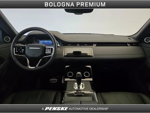 Land Rover Range Rover Evoque view 4