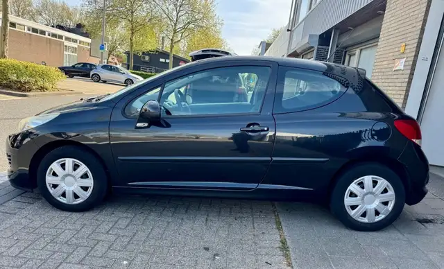 Peugeot 207 view 14