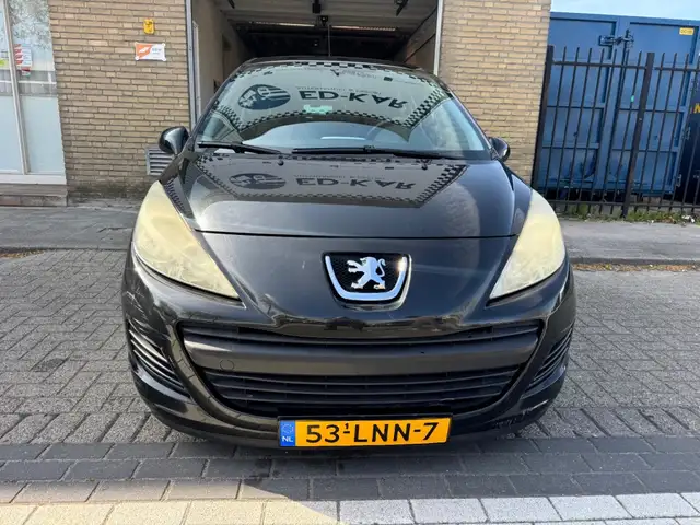 Peugeot 207 view 4