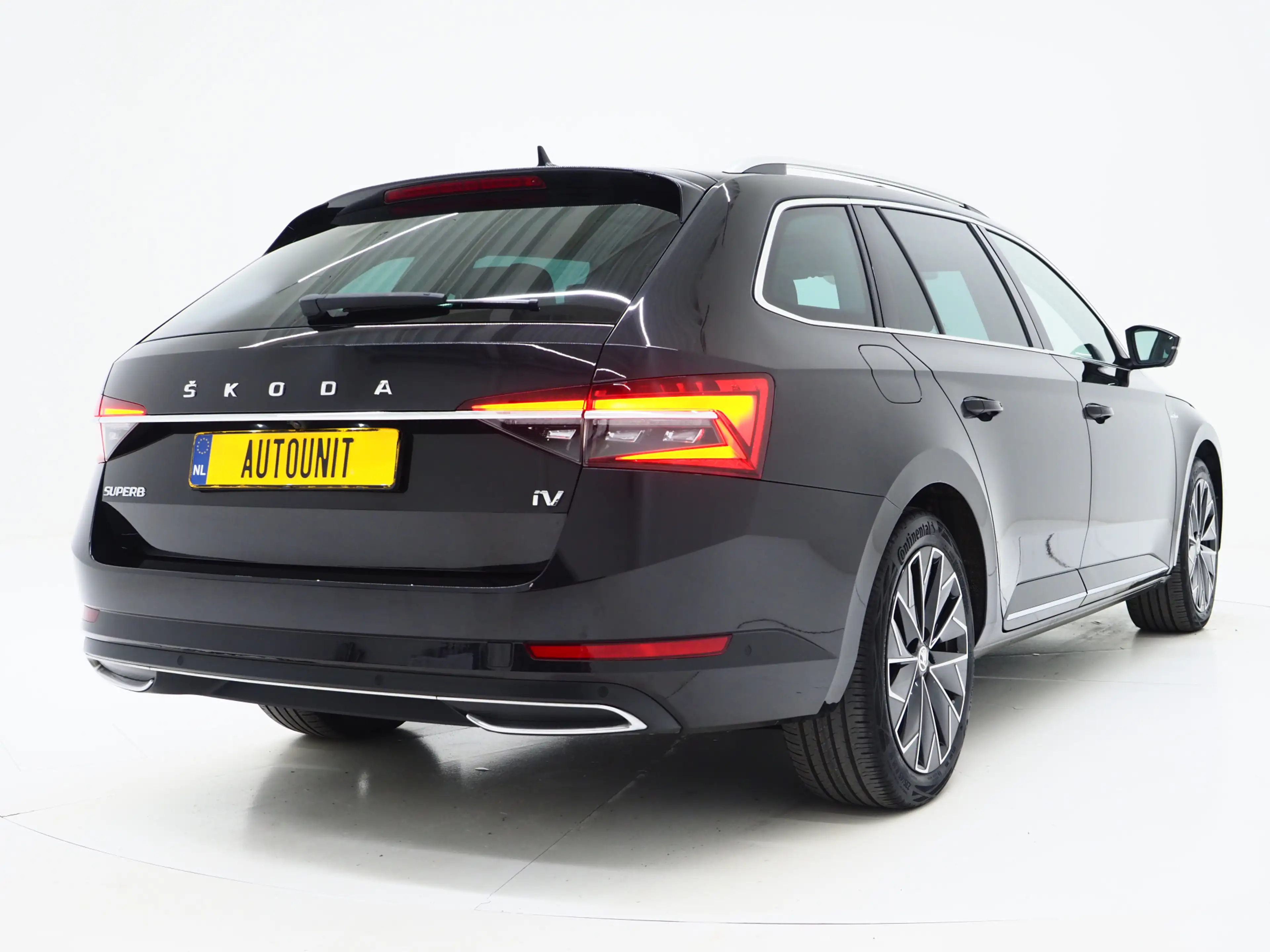 Skoda Superb Combi 1.4 TSI iV Laurin & Klement | Panoramadak | — photo 9