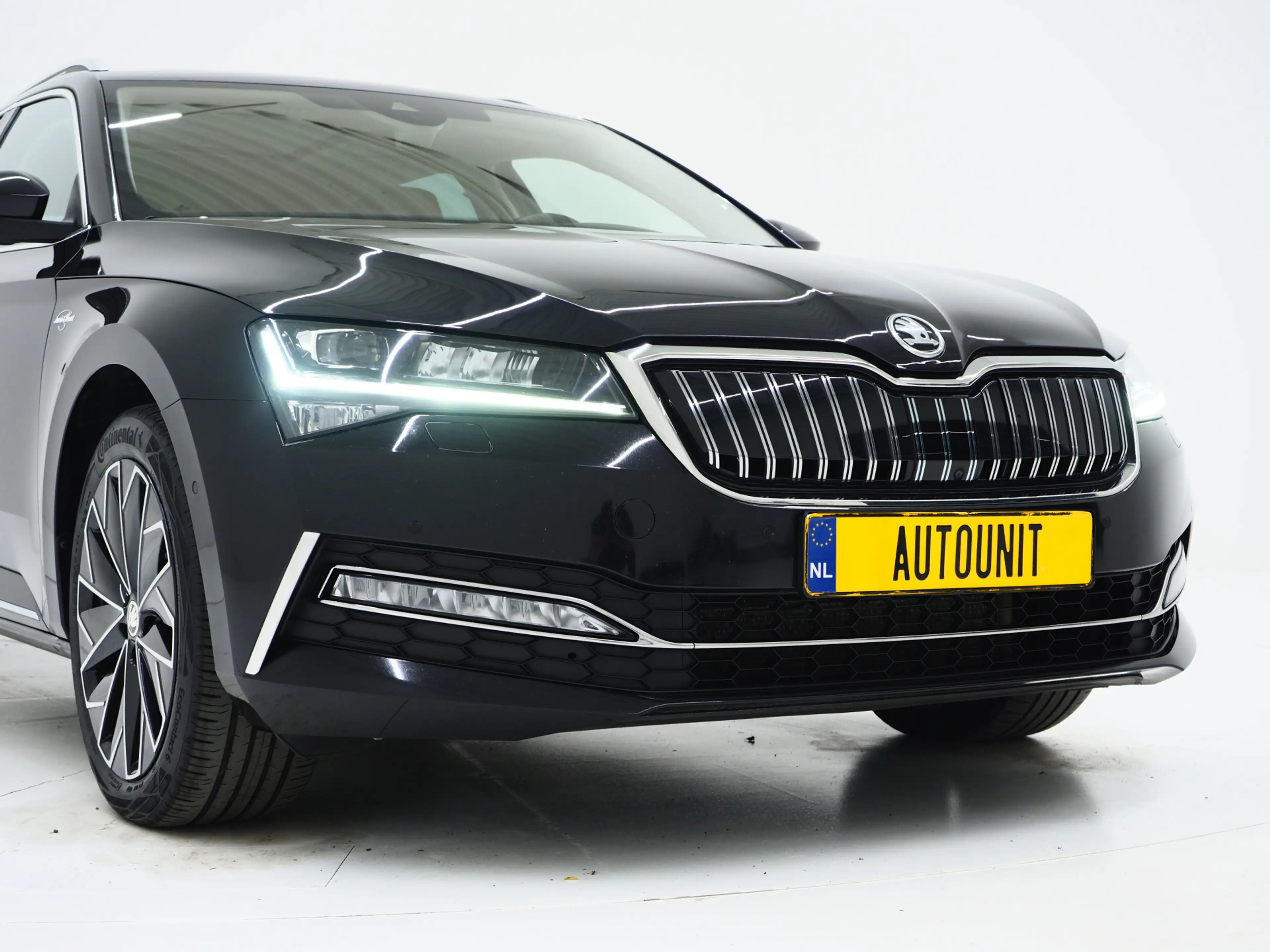 Skoda Superb Combi 1.4 TSI iV Laurin & Klement | Panoramadak | — photo 12