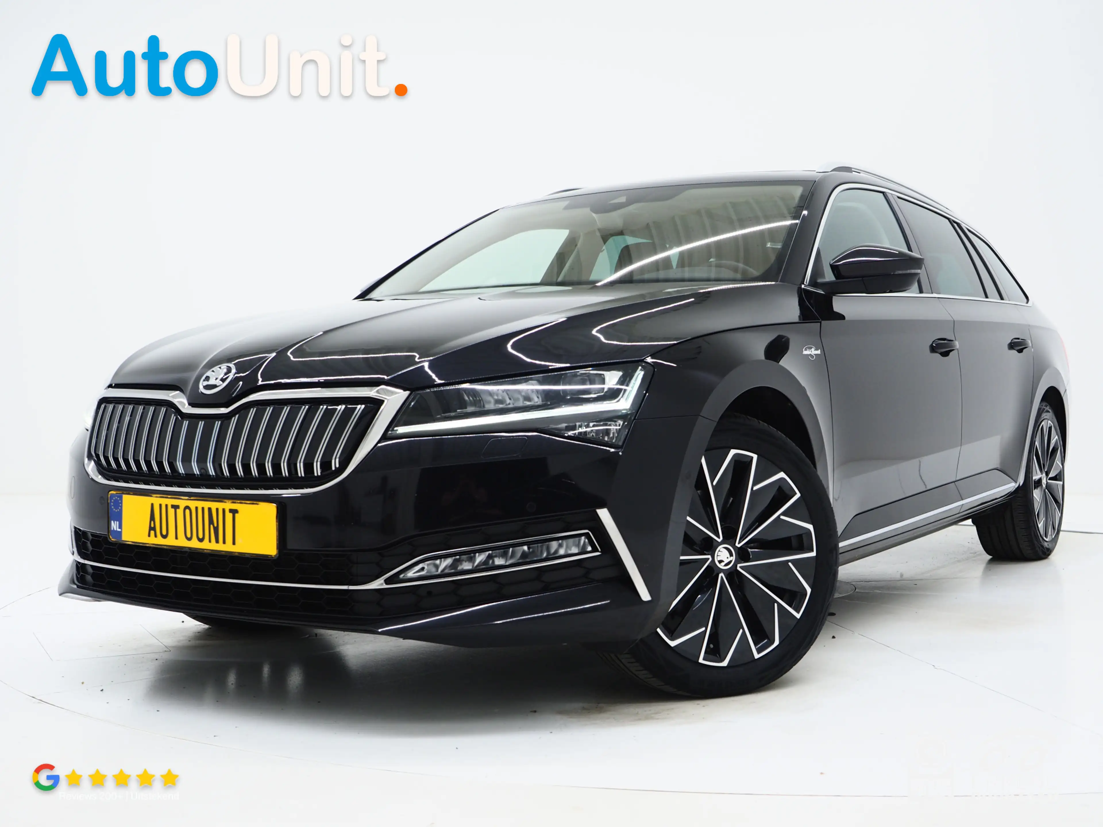 Skoda Superb Combi 1.4 TSI iV Laurin & Klement | Panoramadak |