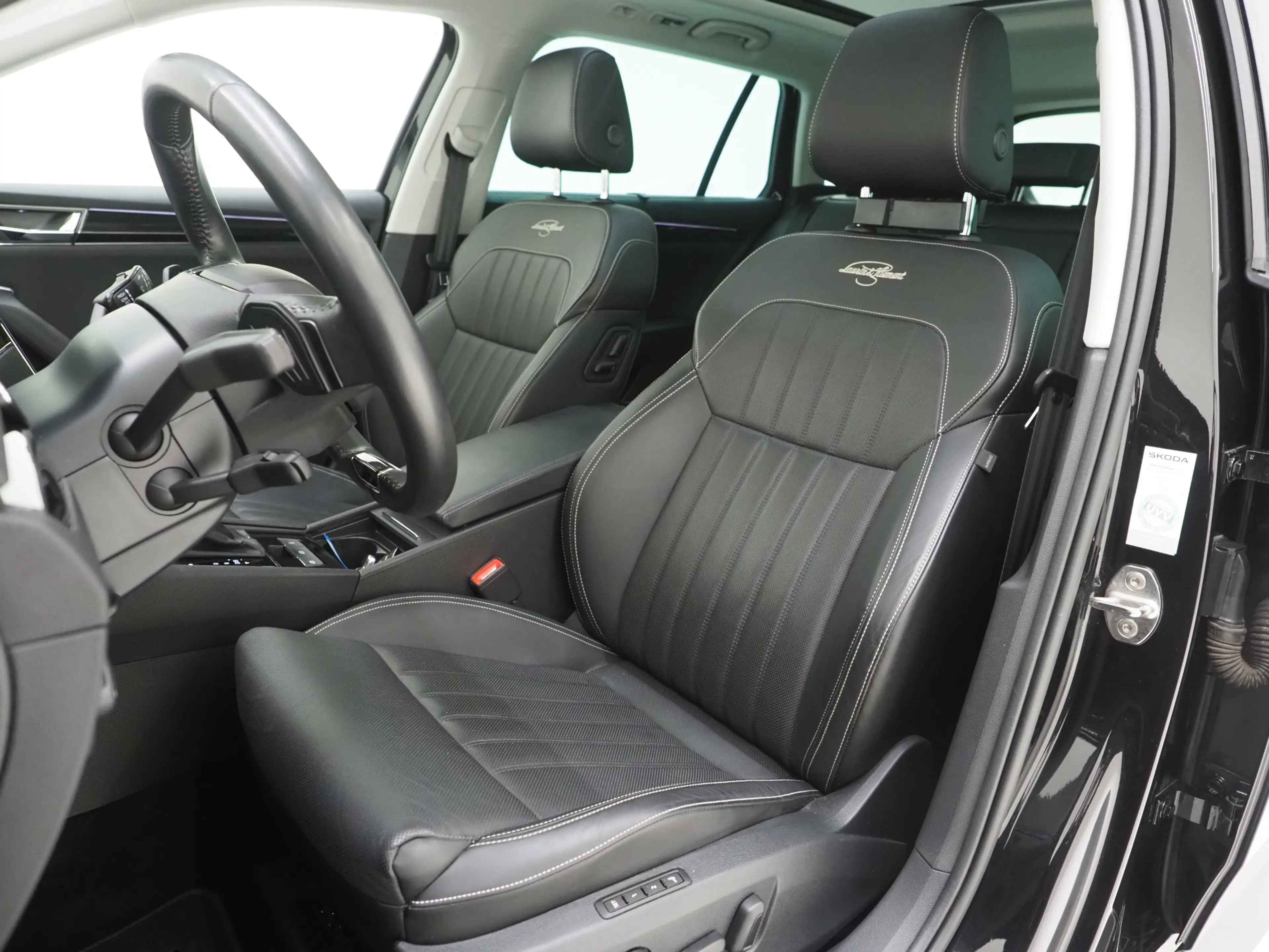 Skoda Superb Combi 1.4 TSI iV Laurin & Klement | Panoramadak | — photo 4