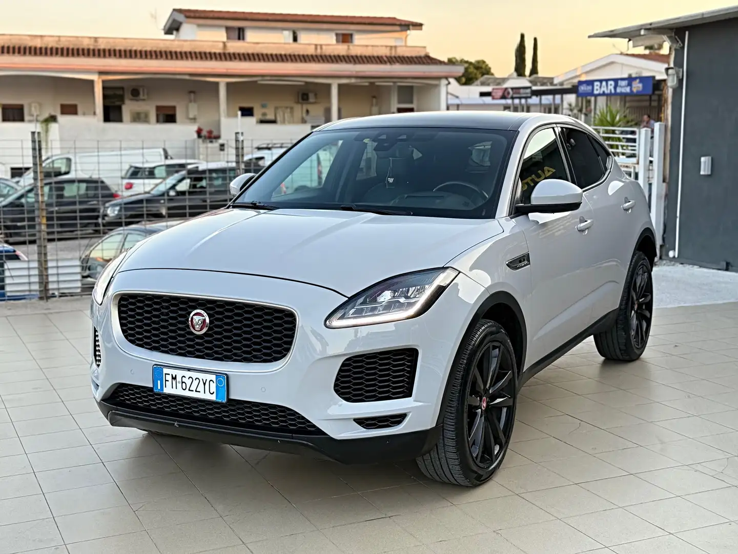 Jaguar E-Pace 2.0d i4 First Edition awd 180cv auto Garanzia 12 - 2