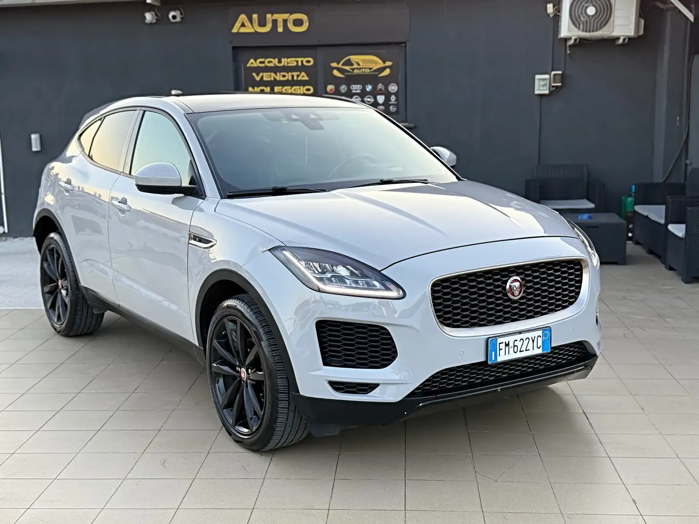 Jaguar E-Pace 2.0d i4 First Edition awd 180cv auto Garanzia 12 - 1