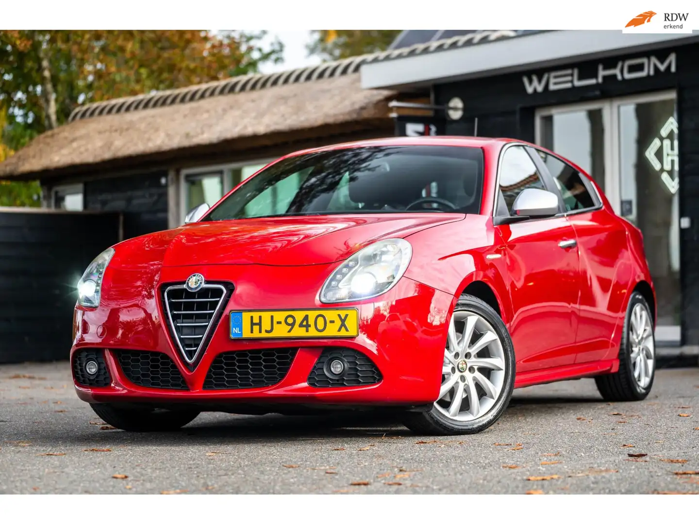 Alfa Romeo Giulietta 1.4 T 170 PK Distinctive Climate I Cruise I Half L Rood - 1