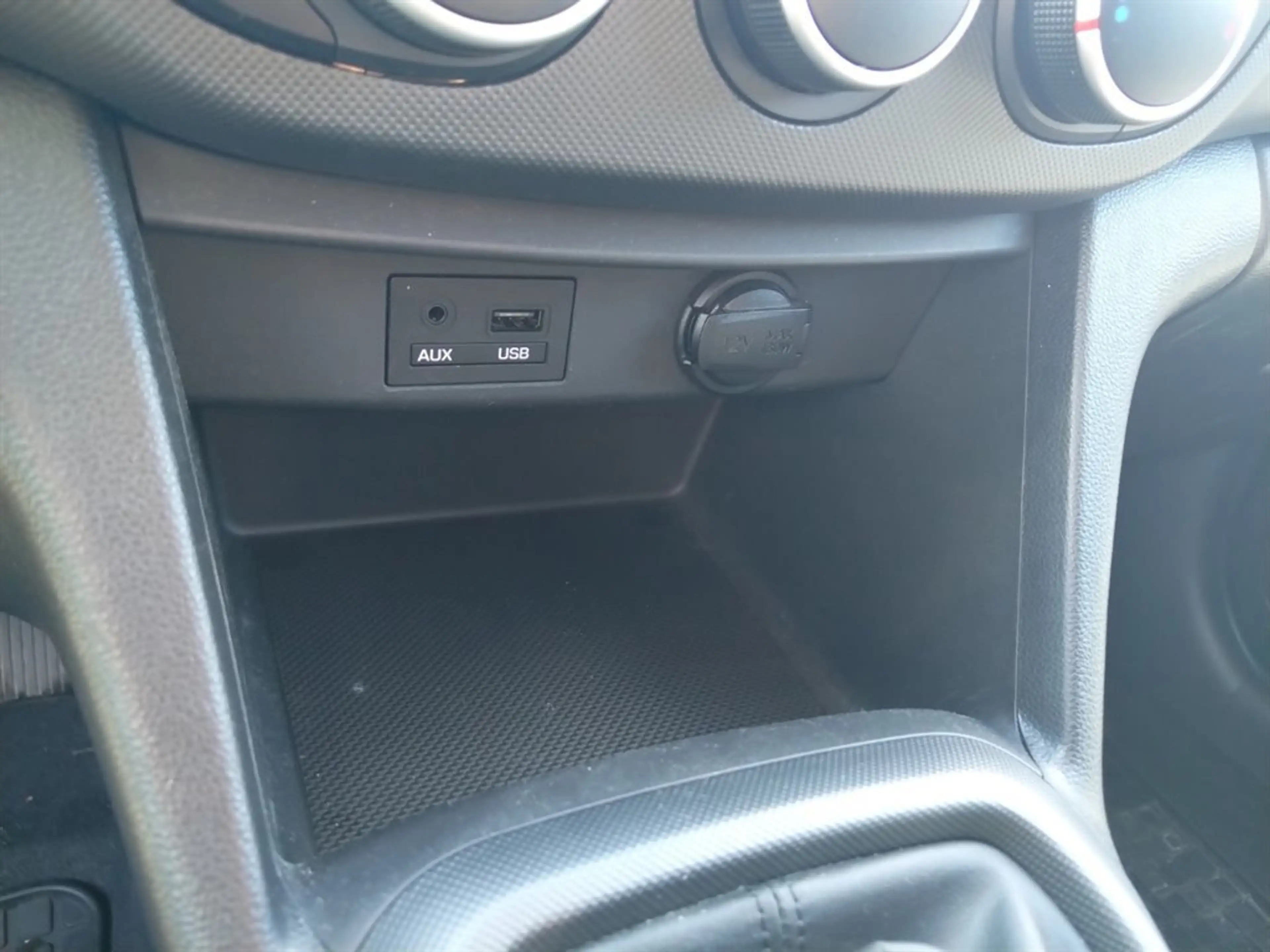 Hyundai i10 Edition 25 1,0 Comfort MT — photo 14