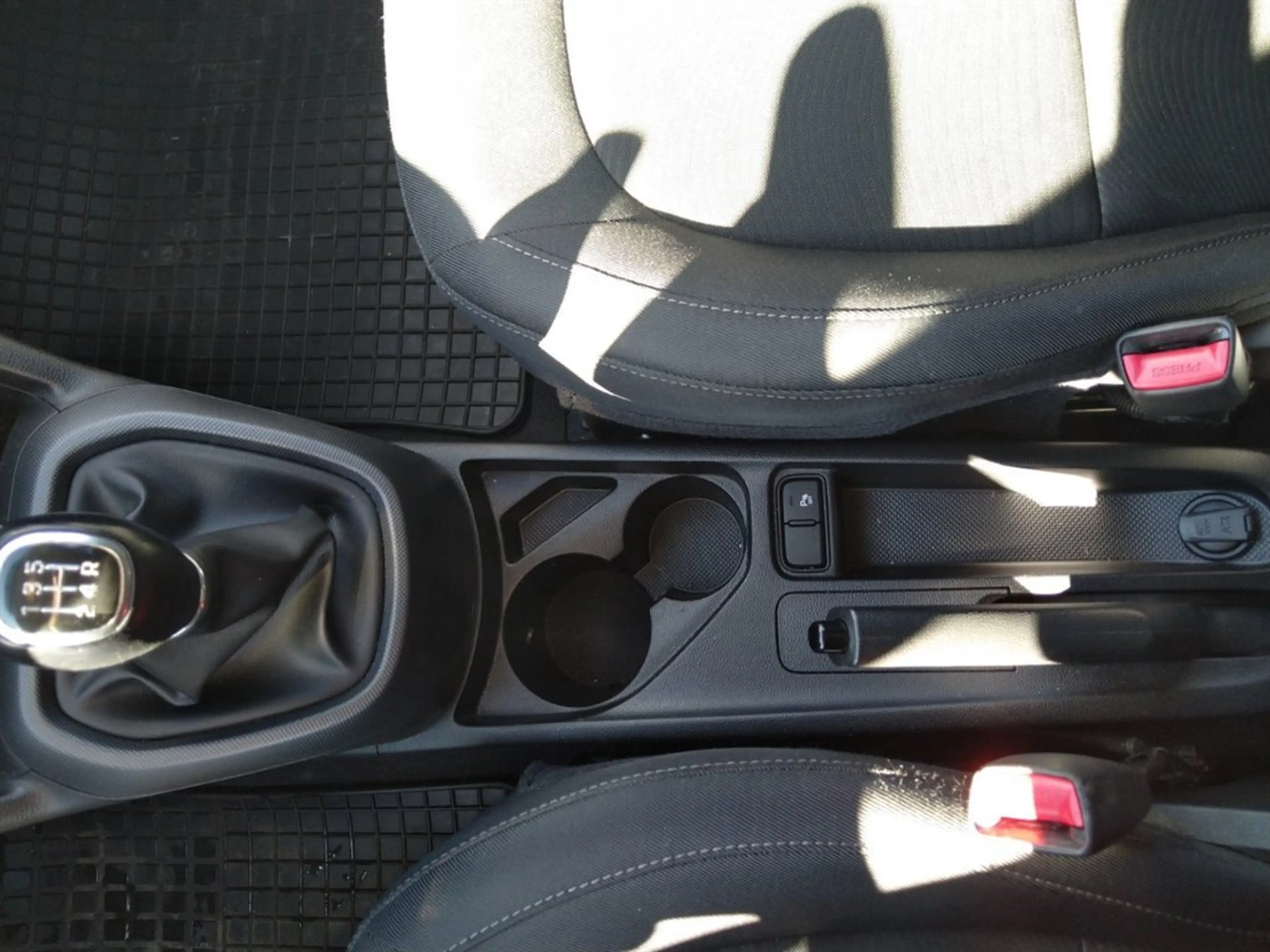 Hyundai i10 Edition 25 1,0 Comfort MT — photo 15