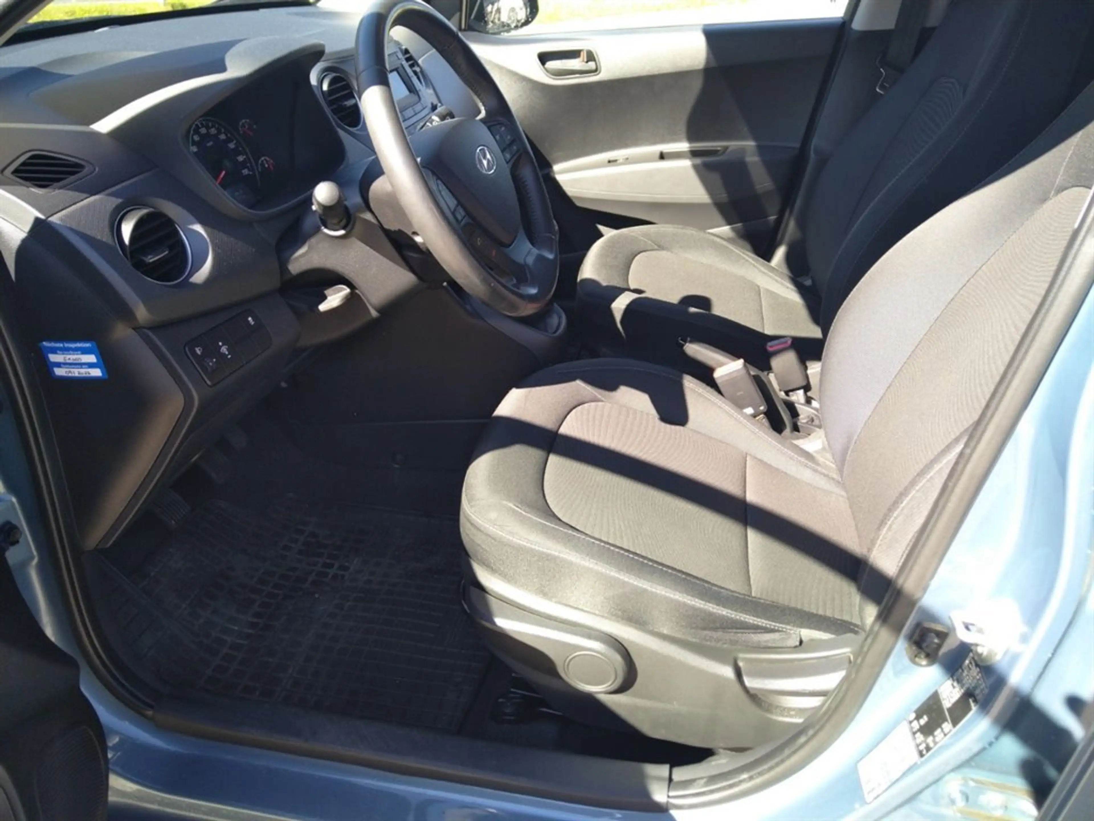 Hyundai i10 Edition 25 1,0 Comfort MT — photo 7
