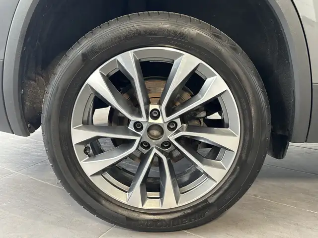 Skoda Kodiaq view 3