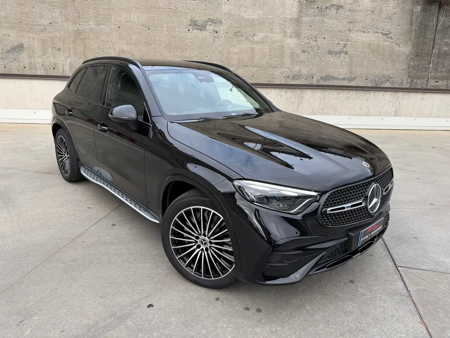 Mercedes-Benz GLC 220 Coupe Premium 4matic BURMESTER-DIGITAL Zwart - 1