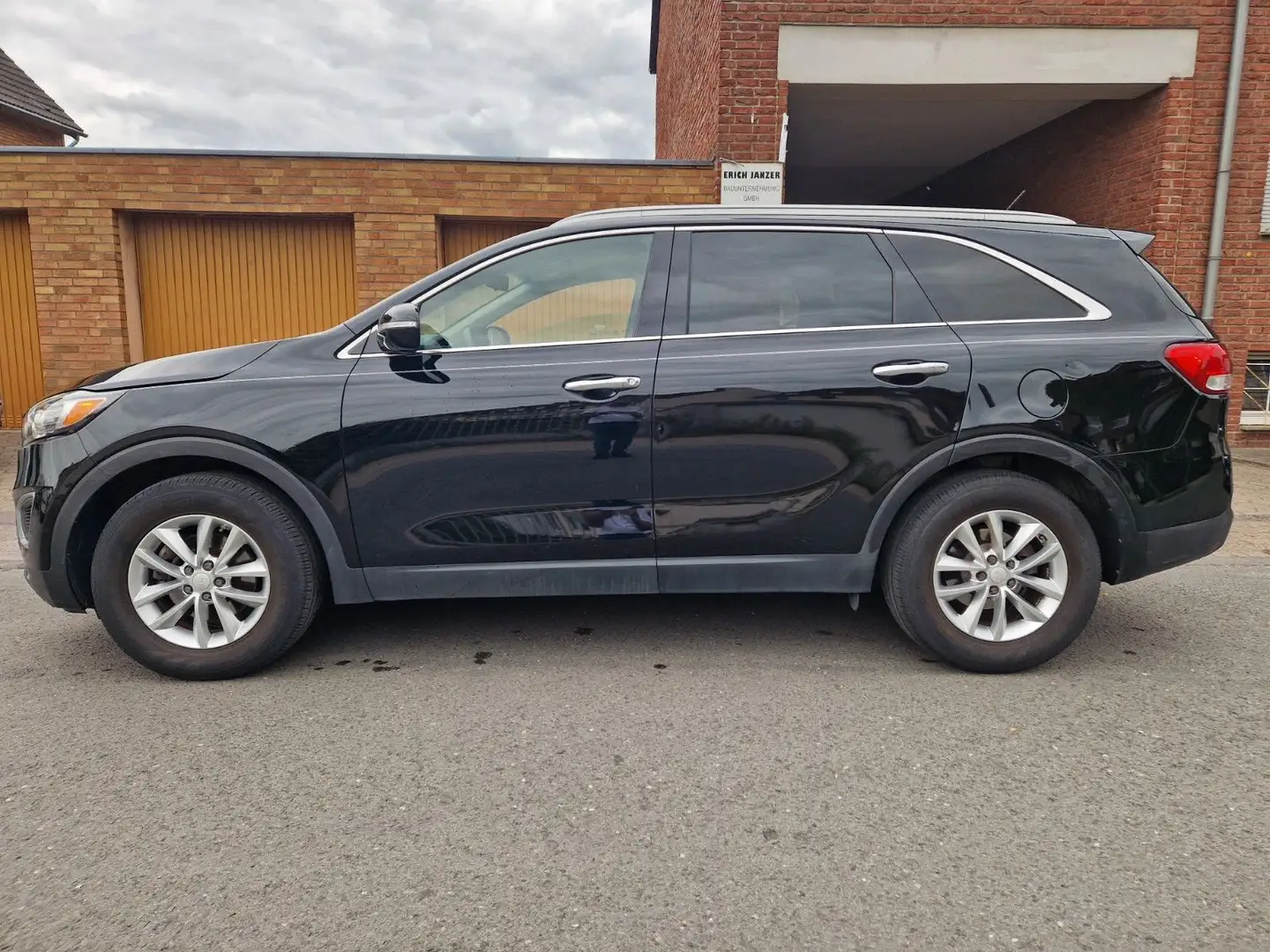 Kia Sorento 2,4 gdi/3Jhr Garantie+Inspktn+Tüv inklsv Noir - 1
