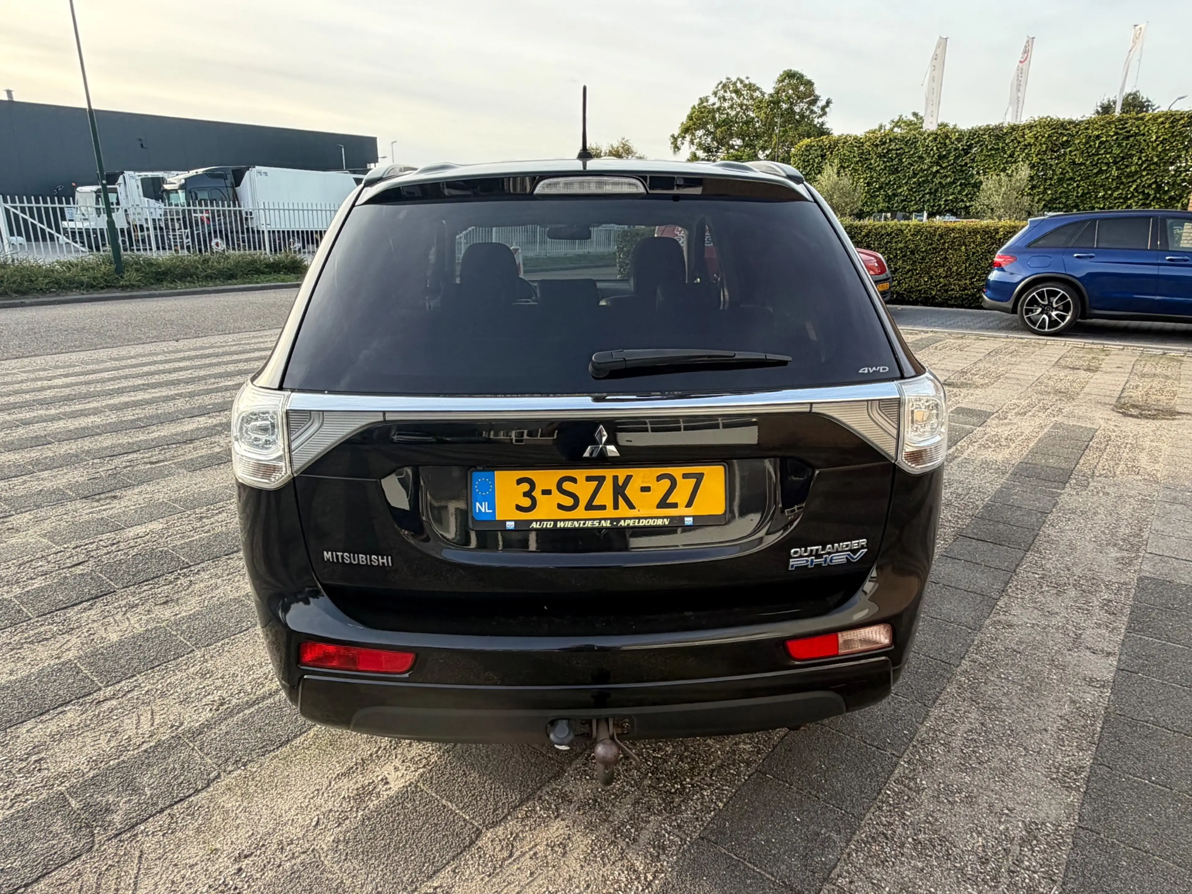 Mitsubishi Outlander 2.0 PHEV instyle 2013 open dak camera hagel schade — photo 8