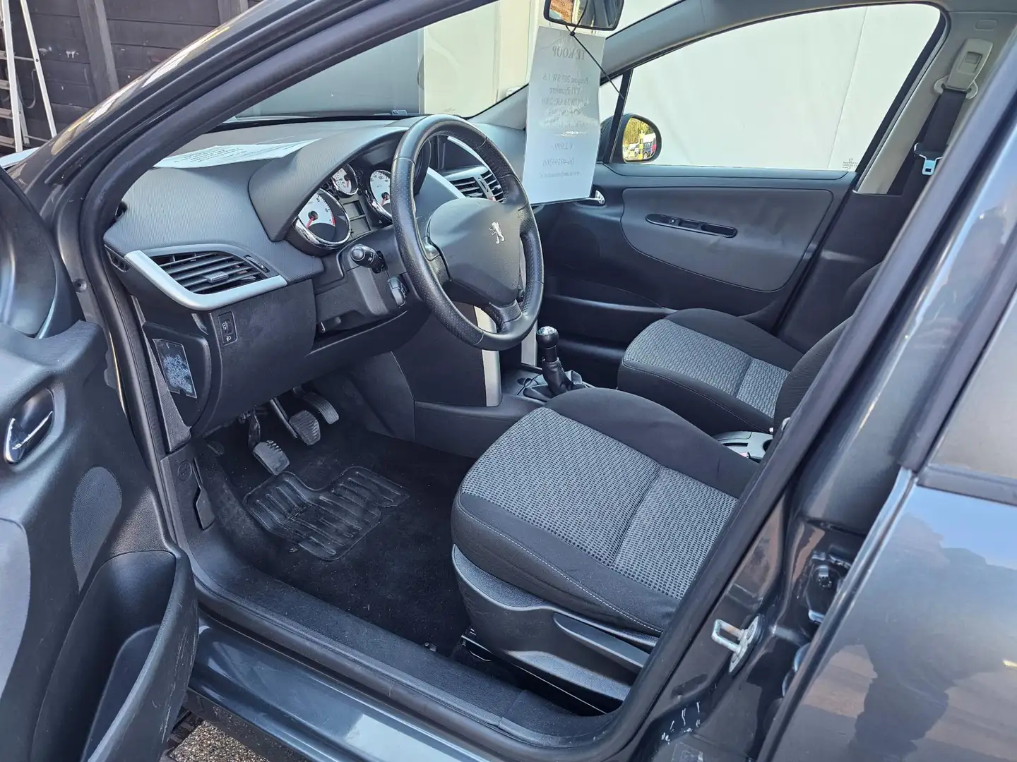 Peugeot 207 SW 1.6 VTi Première AIRCO/cruise Grijs - 2