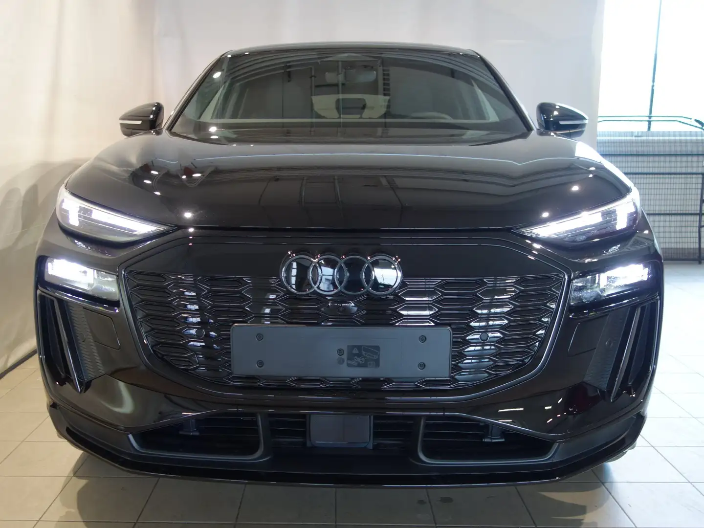 Audi Q6 Sportback e-tron Negru - 2
