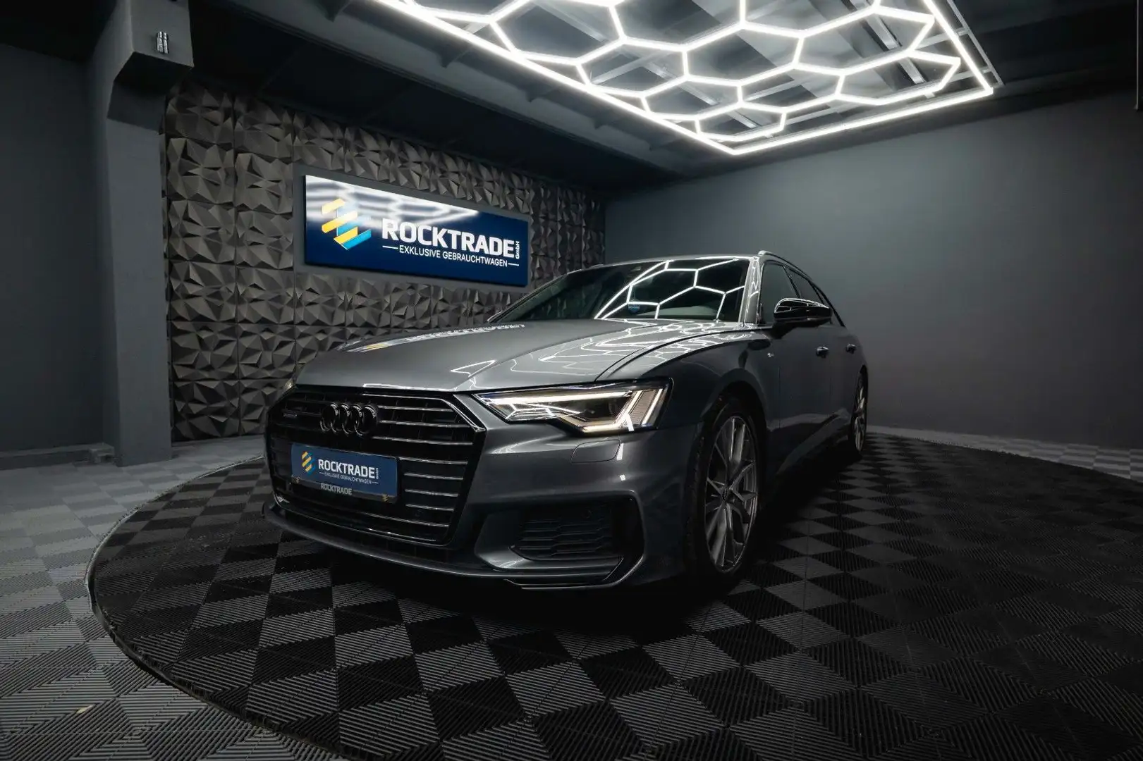 Audi A6 Avant 55 TFSIe quattro S-Line Sport *LED*B&O* Grau - 2