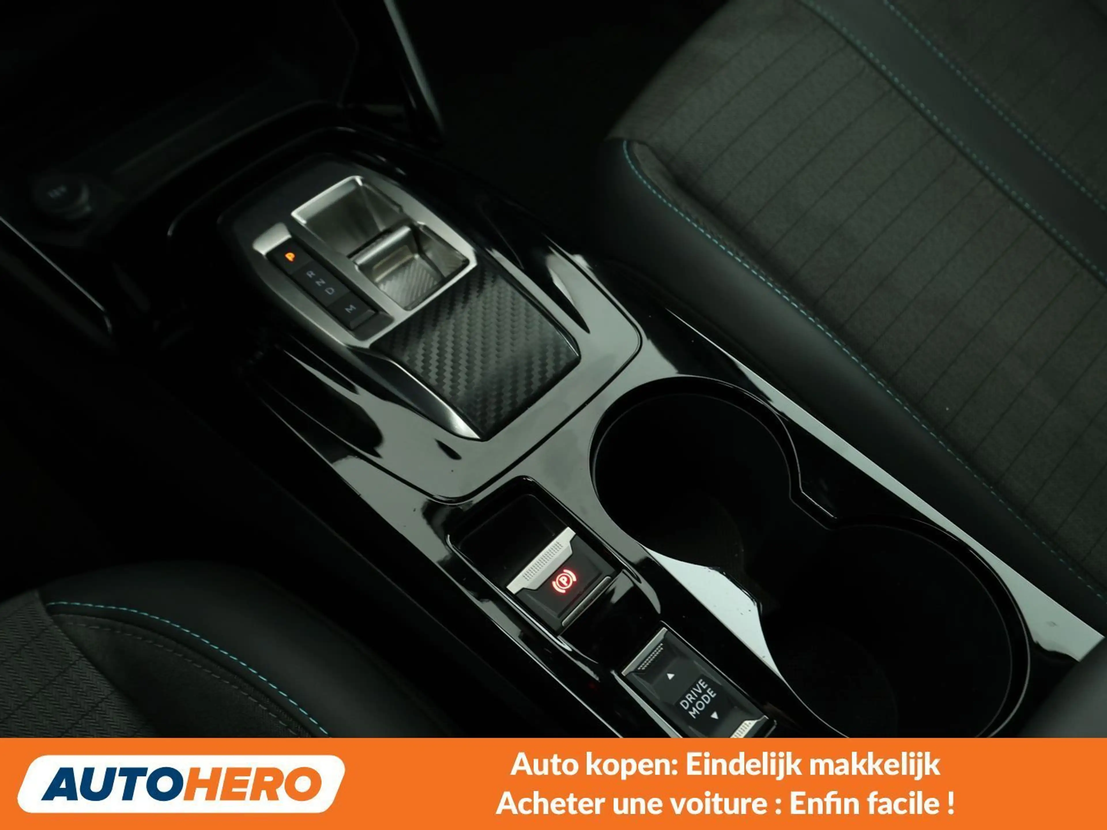 Peugeot 2008 1.2 PureTech Allure Pack — photo 13