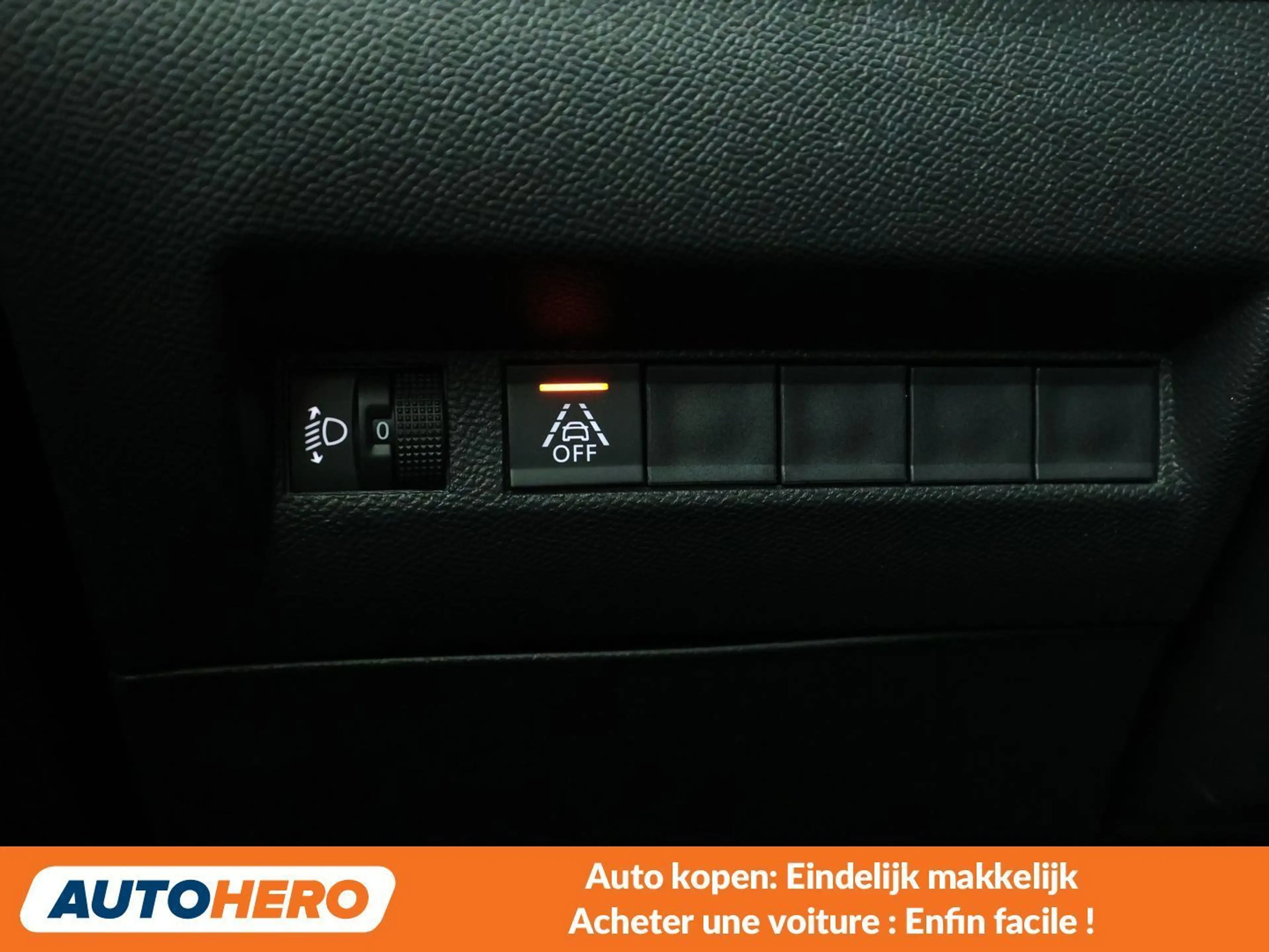Peugeot 2008 1.2 PureTech Allure Pack — photo 15