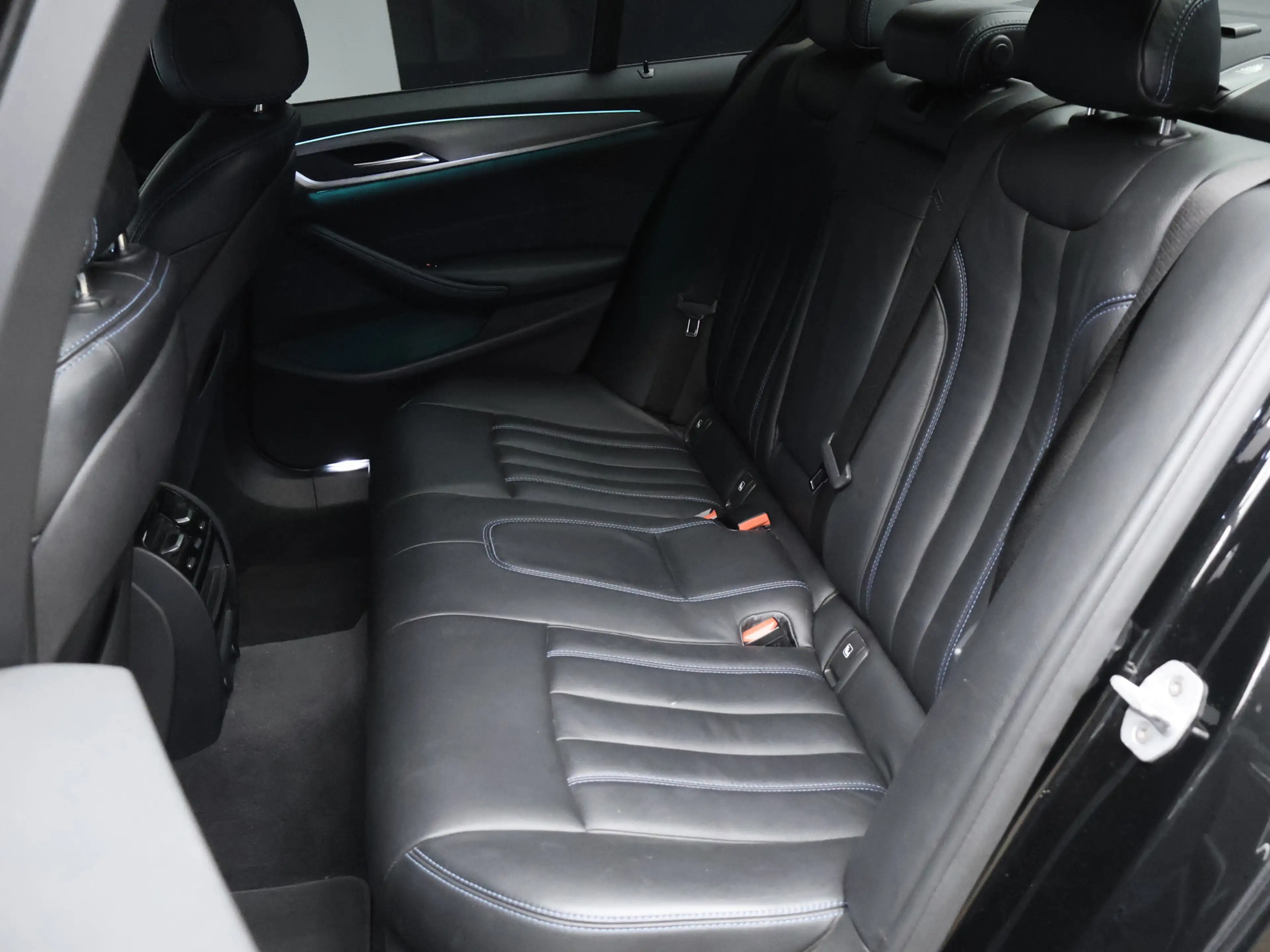 BMW 530 5-serie 530i High Executive M Sport (APPLE CARPLAY — photo 29