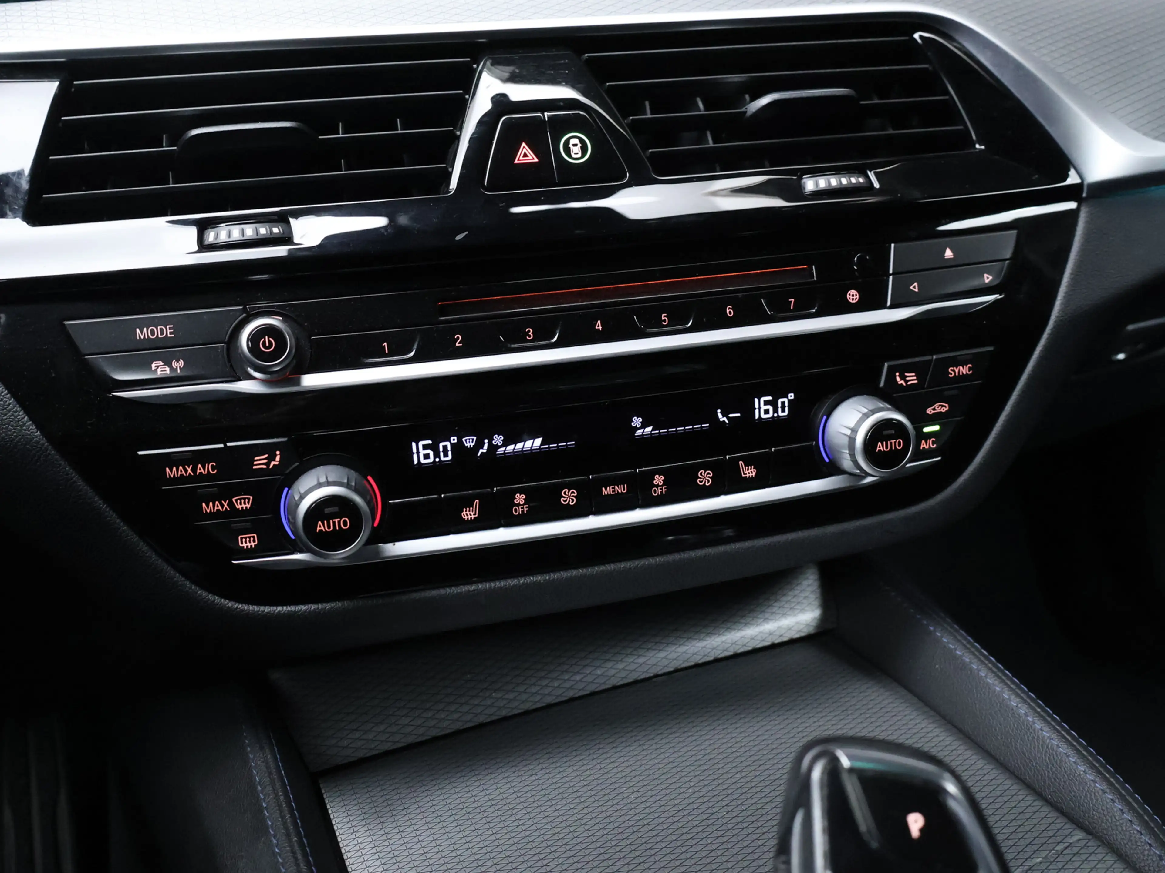 BMW 530 5-serie 530i High Executive M Sport (APPLE CARPLAY — photo 19