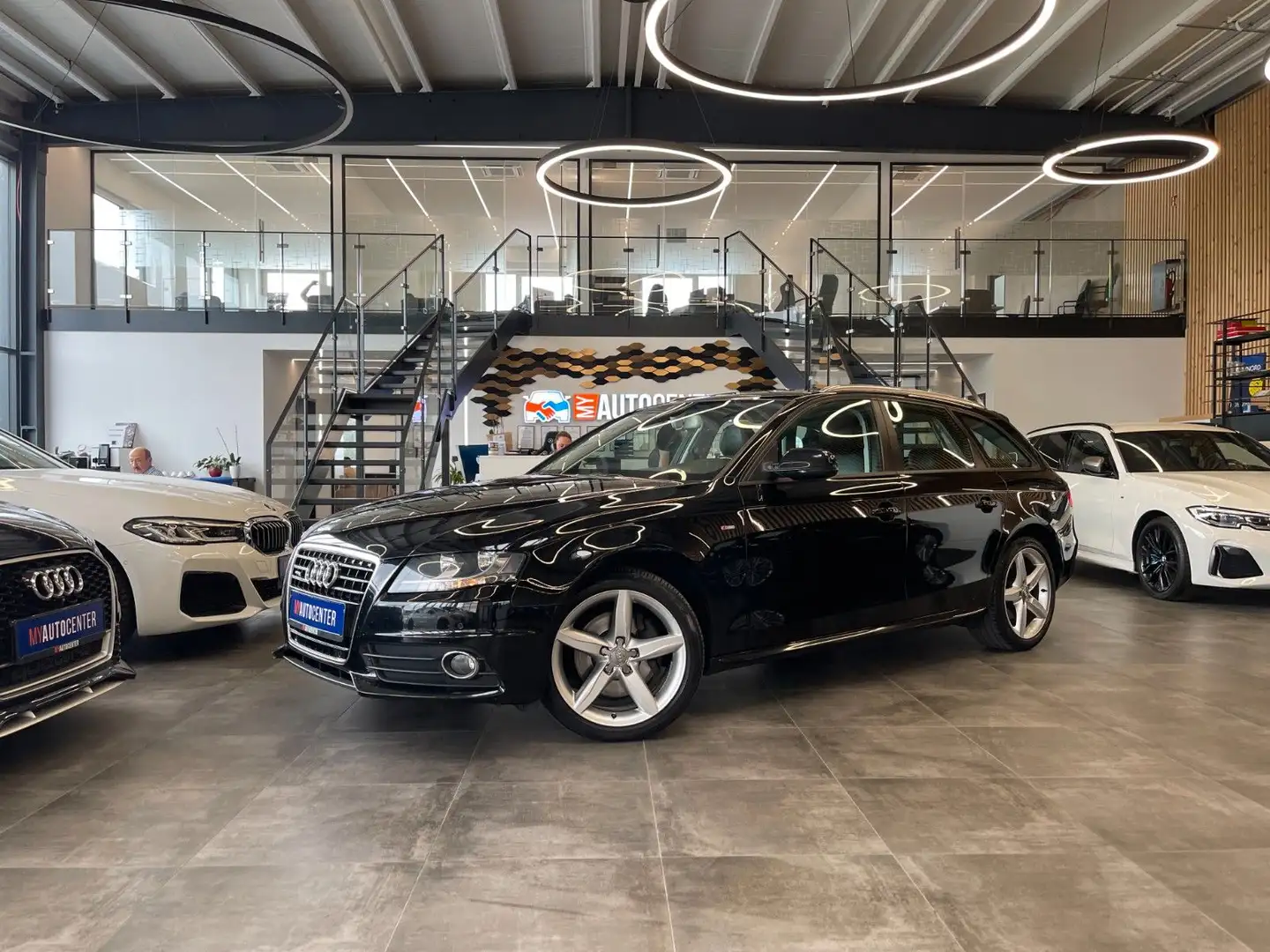 Audi A4 Avant quattro S-LINE*ALCANTARA*NAVI*PDC*MFLK* Black - 1