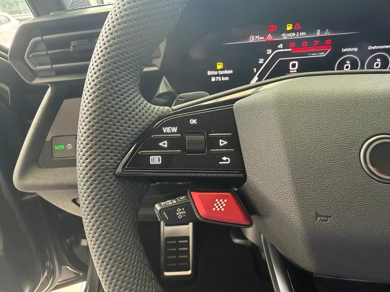 Audi RS3 2.5TFSI KERAMIK+PANO+AGA+MATRIX+SONOS+290KM/H 9