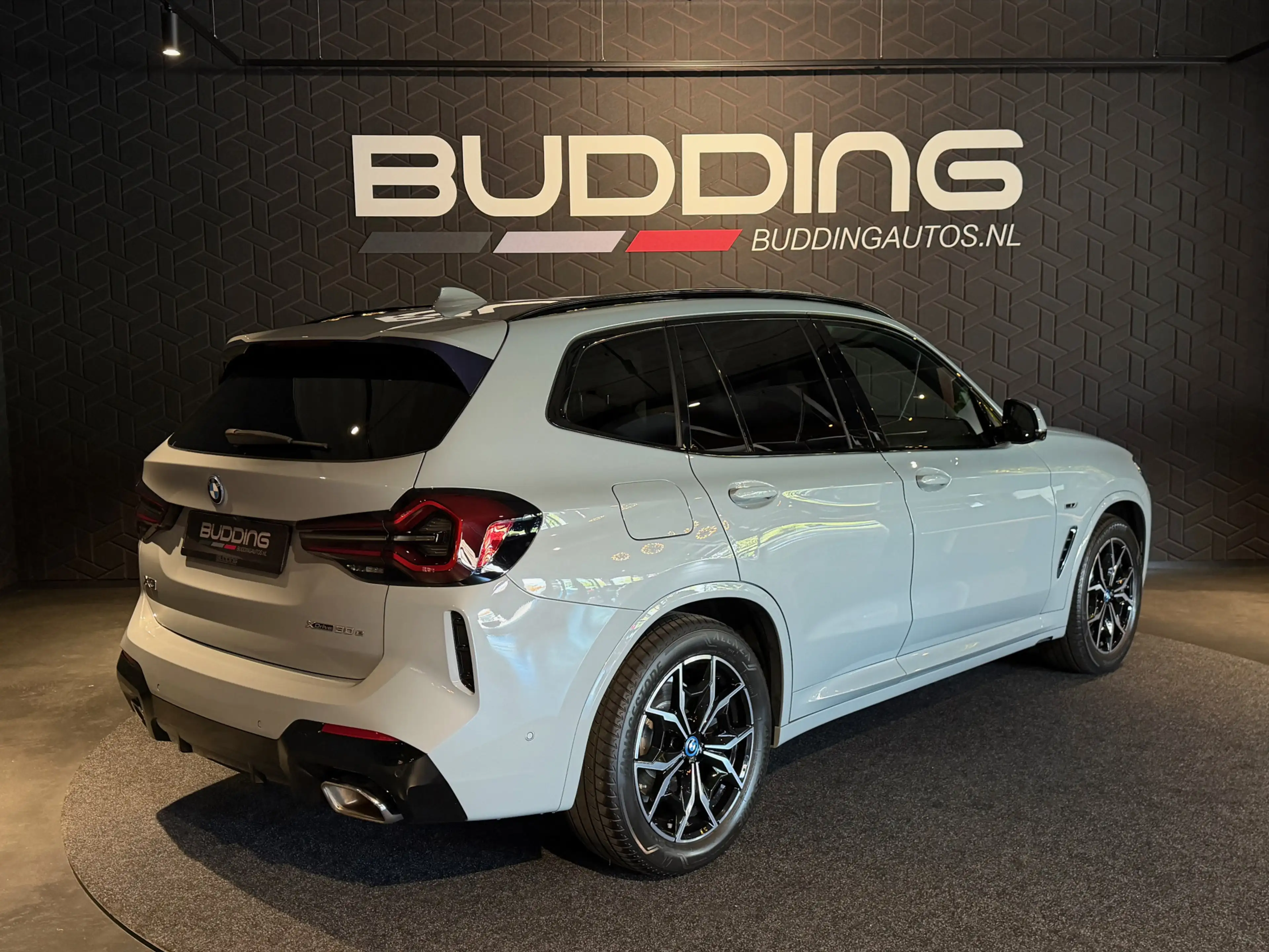 BMW X3 xDrive30e High Exe | M-sport | Pano | Head-up | 36 — photo 5