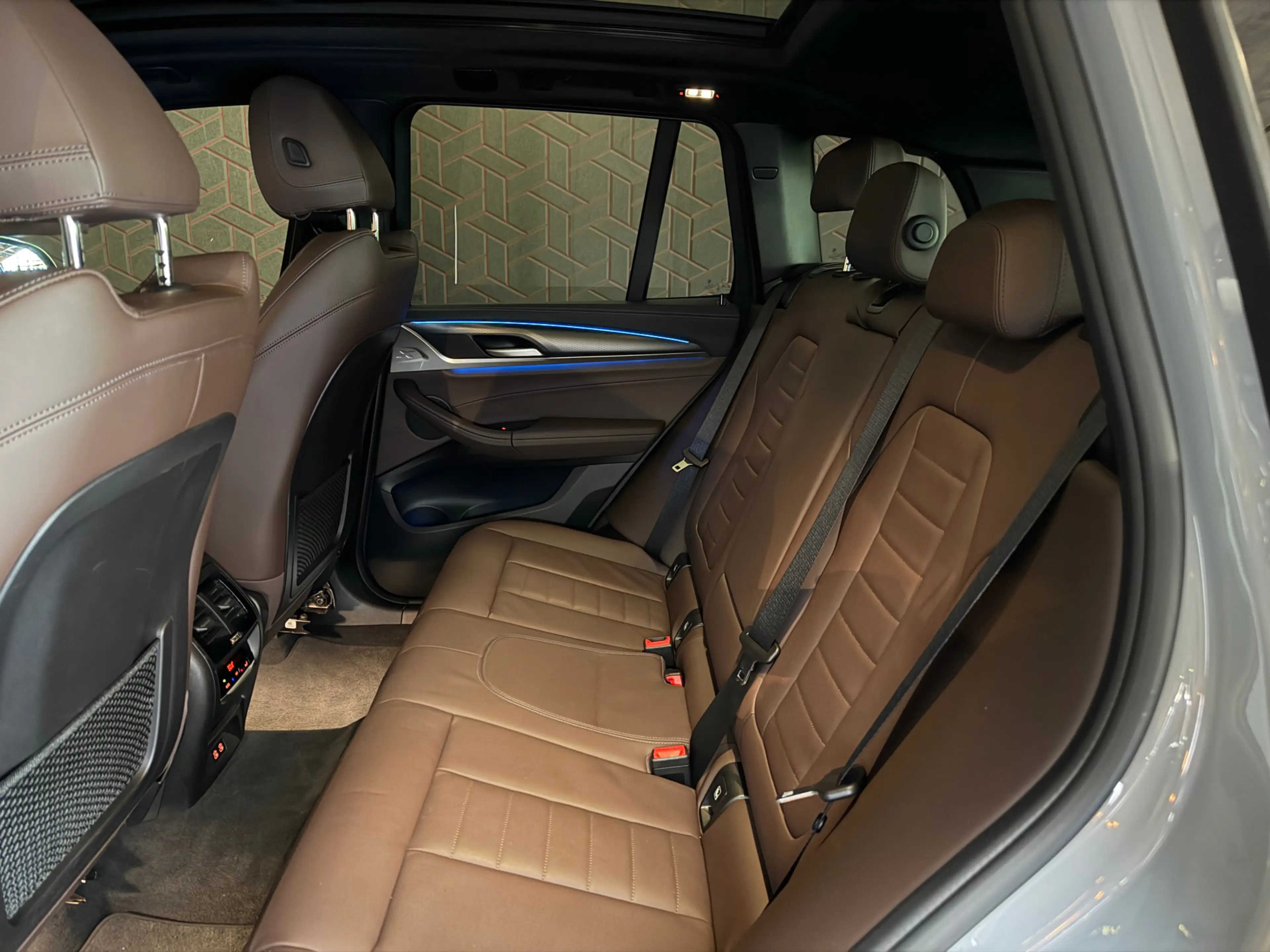 BMW X3 xDrive30e High Exe | M-sport | Pano | Head-up | 36 — photo 10