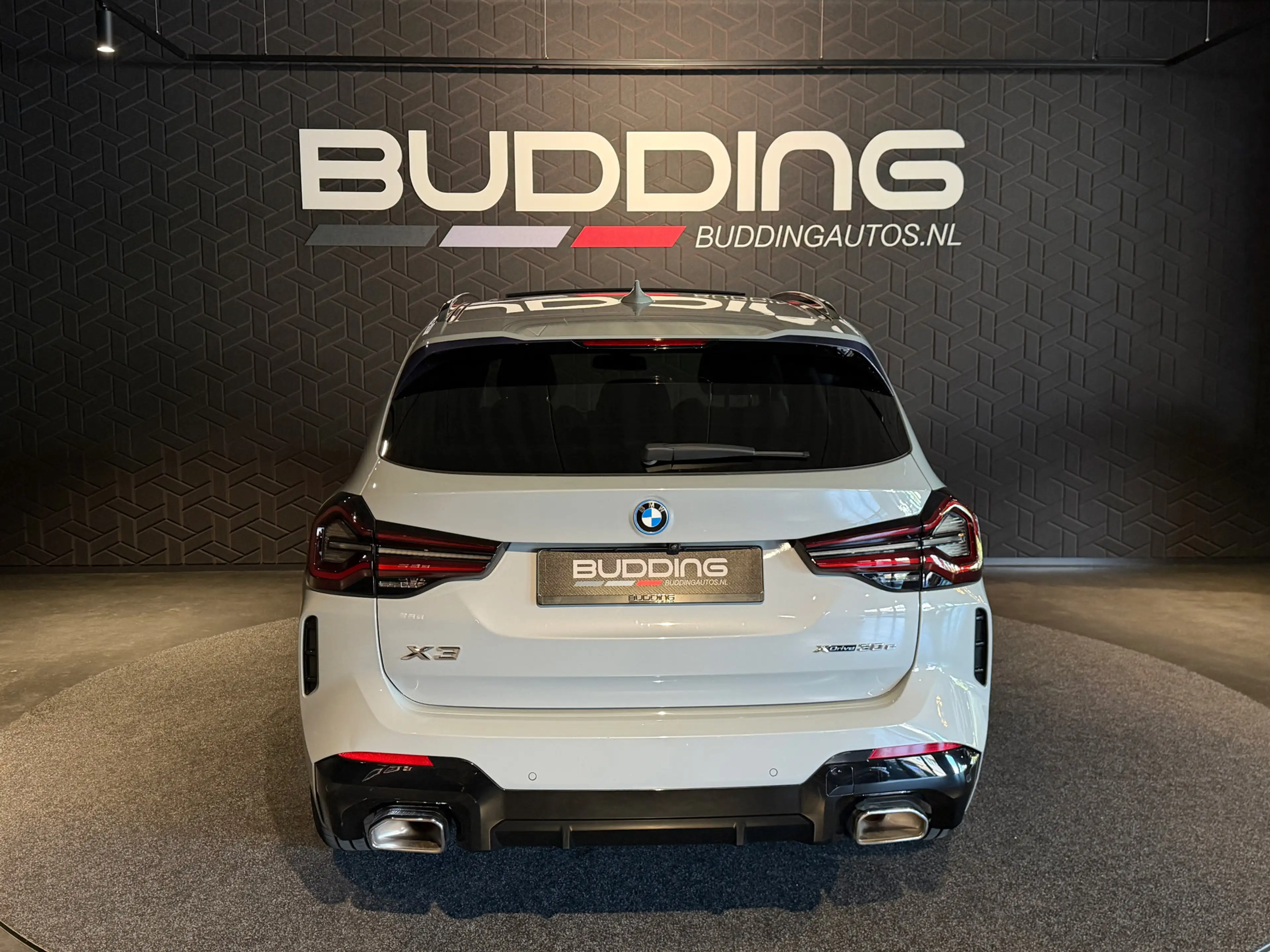BMW X3 xDrive30e High Exe | M-sport | Pano | Head-up | 36 — photo 6