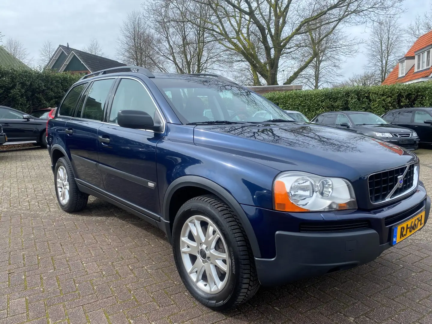 Volvo XC90 2.5 T Exclusive Youngtimer Blau - 2