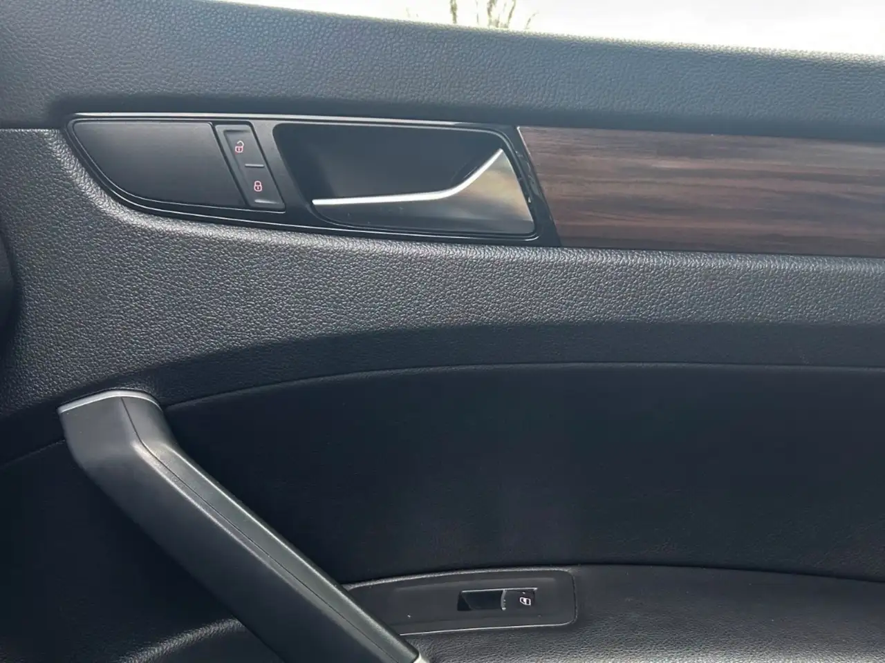 Volkswagen Passat снимка Volkswagen Passat